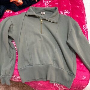 Green sweatshirt target brand size small used